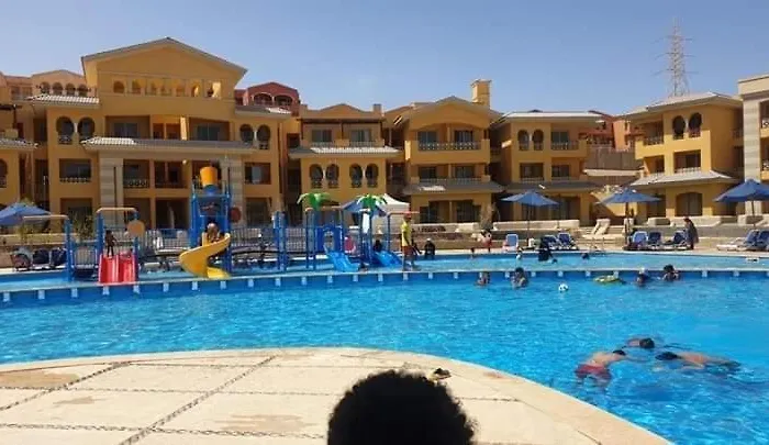 Apartment بورتو السخنه الكاربيان العاب مائيه - عائلات فقط Ain Sukhna